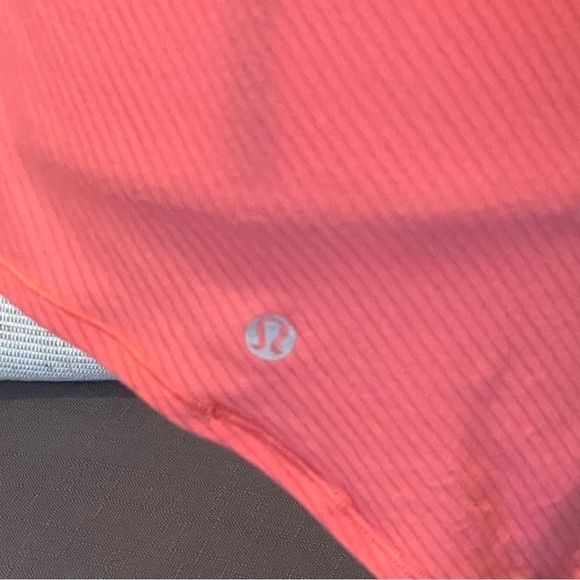 Lululemon Women's Wild Tank Top Strappy Coral Stripes size 6 Yoga Workout - Picture 9 of 9
